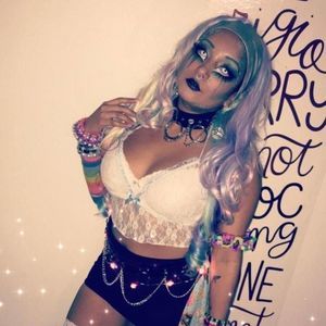 Meet your Posher, Destiny